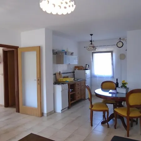 بيت للعطل House 1526 بيروغ